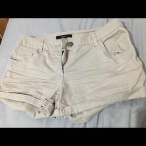 F21 khaki shorts